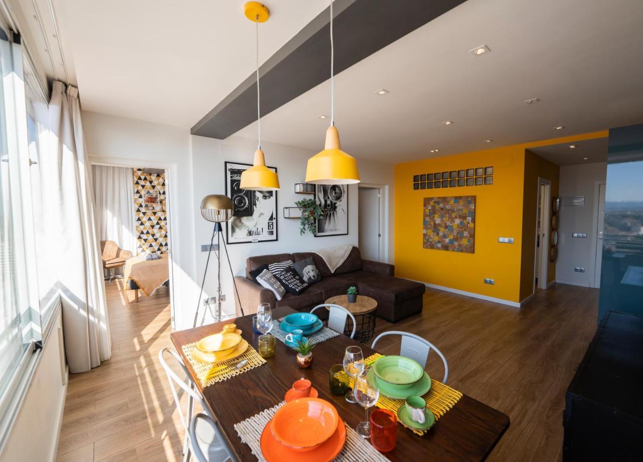Charming Downtown Skyscrapper Apartment Alicante Bagian luar foto