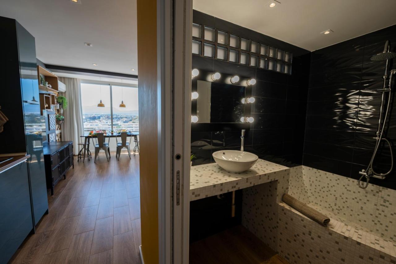 Charming Downtown Skyscrapper Apartment Alicante Bagian luar foto